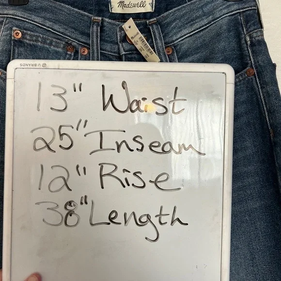 Madewell Mom Jeans in Medium Wash Size 25 NWT - Picture 3 of 10